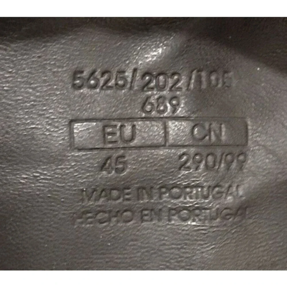 Zara man side